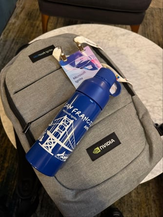 Microsoft Ignite リュック グレー NVIDIAロゴ付き Microsoft Ignite グレー リュック - メルカリ